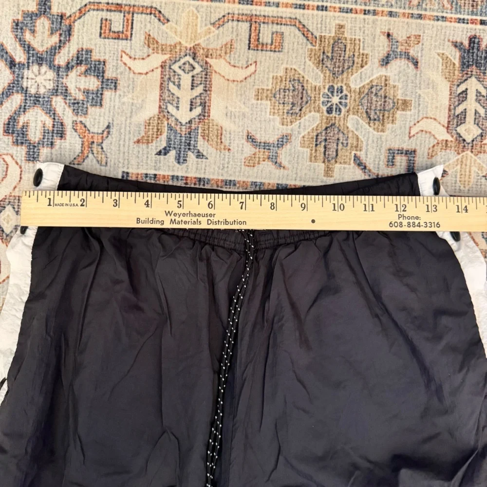 Nike Women’s Black Windrunner Tear-Away Track Snap Pants Size Small 29” Inseam - Picture 9 of 10